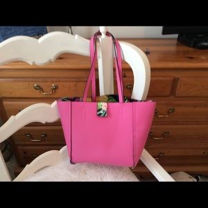 Tommy Bahamas tote bag/reversible